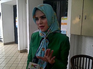 Angel Lelga: Pilih Caleg yang Mapan Materi dan Otaknya
