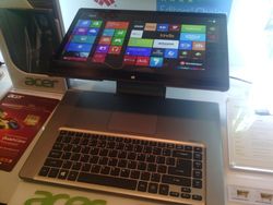 Aspire R7, Notebook Hybrid ala Startrek