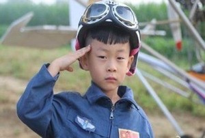 Usia 5 Tahun, Duoduo Sudah Menerbangkan Pesawat dan Mendaki Gunung Fuji