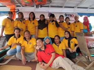 Kisah Para Ibu Jago Masak di Perahu Klotok Tanjung Puting