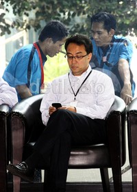 Dicky Kartikoyono menunggu dipanggil penyidik di ruang tunggu KPK. Lamhot Aritonang/detikFoto.
