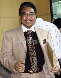 Ini merupakan panggilan ulang bagi Hotma. Karena pada panggilan pertama pekan lalu, dia tidak memenuhi pangggilan. Lamhot Aritonang/detikFoto.
