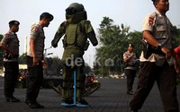 Beberapa peralatan juga dipamerkan antara lain tameng, helm dalmas, laras licin panjang, laras licin pendek, tali dalmas, alat pemadam api ringan, gas masker, tameng listrik, pepper ball dan senjata-senjata para sniper.