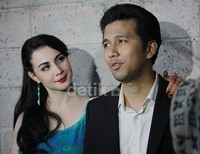Emil dan Arumi berencana untuk berbulan madu ke Amerika Serikat tahun depan. Asep/detikHOT.