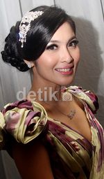 Si Cantik Sandra Dewi Tak Jomblo Lagi