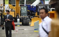 Kali ini mereka lebih meningkatkan konsentrasi menjual alat berat untuk pembangunan infrastruktur, terutama untuk konstruksi jalan, disamping migas, perkebunan dan sebagainya.