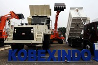 Hydraulic Excavator DX 700 LC diluncurkan di Indonesia Mining Expo di JIExpo Kemayoran, Jakarta.