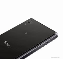 Ponsel 20 MP dan Amunisi QX Smartlens Sony