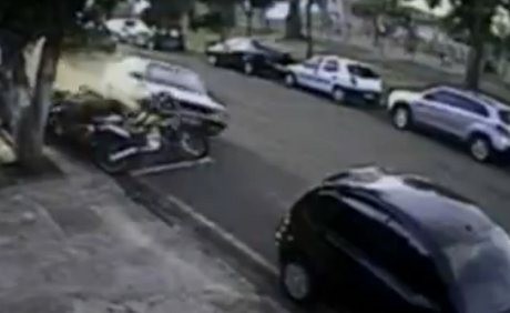 Apes, Niat Menghindar dari Kecelakaan Malah Tabrak 13 Motor