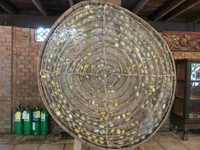 Ada pula tempat kepompong yang berisi kepompong yang sudah kering (Merry/detikTravel)