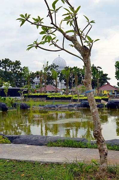 7 Taman Kota Cantik di Seluruh Indonesia