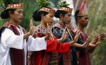 Tortor dan Sigale-gale Daya Pikat Samosir