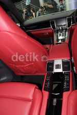Mewahnya Porsche Panamera S
