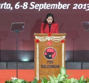 Di Rakernas PDIP, Puan Diberi Kejutan Perayaan Ulang Tahun