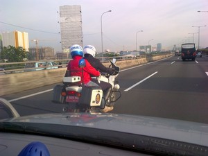Oknum Dishub dengan Motor B 6028 PRQ pada Februari Lalu Juga Masuk Tol