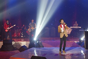 Konser Tanpa Batas: Kisah Sepuluh Tahun Perjalanan dMasiv