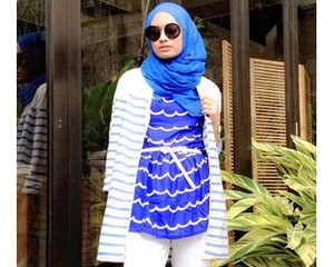 Rajin Pamer Gaya Busana dan 5 Trik Agar Dapat Barang Gratis dari Online Shop