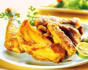 Ayam Goreng Kriuk-kriuk dengan Aneka Bumbu