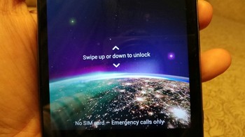 Xperia Z1 telah dibenamkan prosesor Snapdragon 800 2,2 GHz, RAM 2 GB dengan media penyimpanan internal sebesar 16 GB.