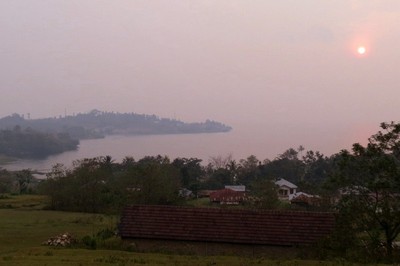 Menikmati Pagi Dari Puncak Bukit di Pulau Samosir