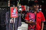 Pedagang Aksesoris Ramaikan Rakernas PDIP