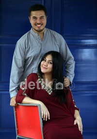 Saat usia kandungan berusia 4 bulan, bobot tubuh Sissy bertambah 7 kg.
