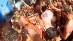 Titi dan Tian Seru-seruan di Festival La Tomatina Spanyol