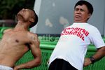 Ellyas Pical Latih Atlet Muay Thai