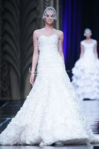 Sebastian Gunawan Trend Show 2014 MODMUSE at Ballroom Hotel Mulia. Senayan. Jakarta. 03 September 2013. [Foto: Mohammad Abduh/Wolipop]