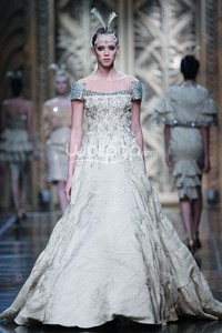 Sebastian Gunawan Trend Show 2014 MODMUSE at Ballroom Hotel Mulia. Senayan. Jakarta. 03 September 2013. [Foto: Mohammad Abduh/Wolipop]