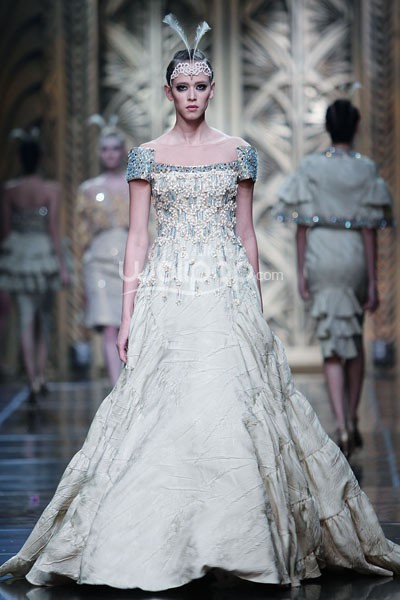 Sebastian Gunawan Trend Show 2014 MODMUSE at Ballroom Hotel Mulia. Senayan. Jakarta. 03 September 2013. [Foto: Mohammad Abduh/Wolipop]