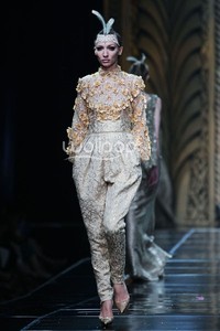 Sebastian Gunawan Trend Show 2014 MODMUSE at Ballroom Hotel Mulia. Senayan. Jakarta. 03 September 2013. [Foto: Mohammad Abduh/Wolipop]