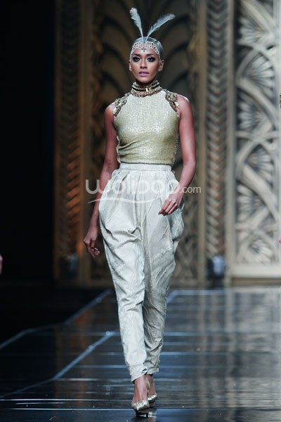 Sebastian Gunawan Trend Show 2014 MODMUSE at Ballroom Hotel Mulia. Senayan. Jakarta. 03 September 2013. [Foto: Mohammad Abduh/Wolipop]