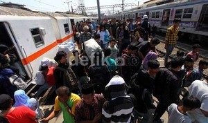 Permintaan Penumpang KRL, Parkir Sepeda Hingga Buka Lahan Parkir Baru
