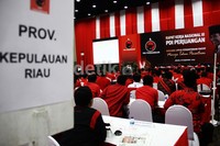 Para peserta rakernas menyimak pidato Abraham Samad. Lamhot Aritonang/detikFoto.