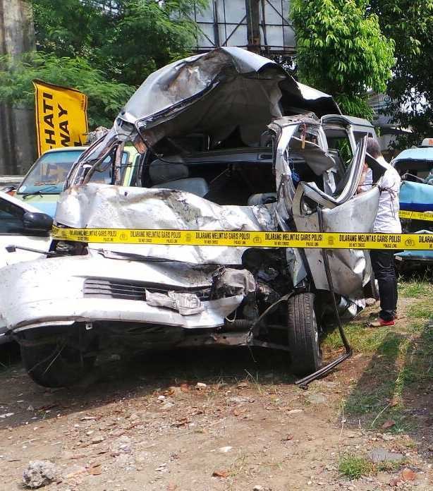 4 Kondisi Mobil Gran Max: Berlumuran Darah dan Posisi Duduk yang Diubah