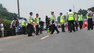 Olah TKP Kecelakaan Maut Membuat Tol Jagorawi Macet Lebih 5 Km