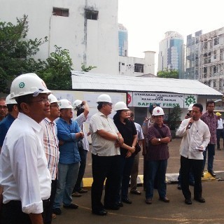 Pulang Dari AS, Dahlan Langsung Pasang Tiang Pancang di Kantornya