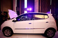 Ayla memiliki panjang 3.600 mm, lebar 1.600 mm dan tinggi keseluruhan 1.520 mm dengan jarak sumbu roda 2.450 mm.