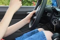 4 ABG Ini Nekat Nyetir Hingga Berujung Kecelakaan Mengerikan 4 ABG Ini Nekat Nyetir Hingga Berujung Kecelakaan Mengerikan