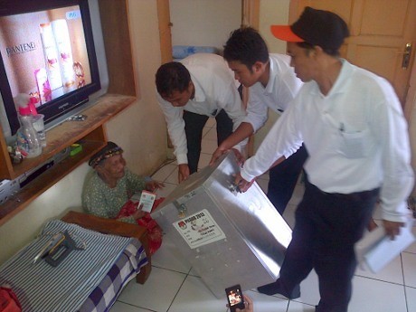 Daftar Tidak Sinkron, Puluhan Lansia Tak Bisa Nyoblos di Pilgub Kaltim