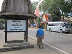 Rumah yang Dilumuri Kotoran Kerbau di Lombok
