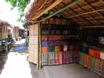 Rumah yang Dilumuri Kotoran Kerbau di Lombok