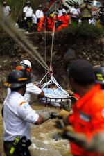 Bus Terjun ke Jurang, 38 Penumpang Tewas