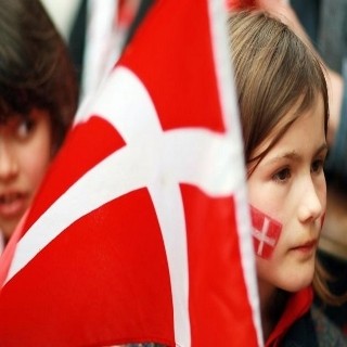 Dan Negara Paling Bahagia di Dunia Adalah....