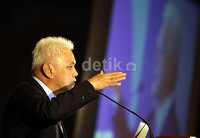 Menurut Hatta, untuk mengantisipasi kondisi perekonomian saat ini, pemerintah langsung merespon dengan mengeluarkan 4 paket kebijakan. Hal ini diharapkan mampu mengatasi turbulensi perekonomian Indonesia.