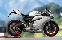 Motor ini memiliki tampang sangar sekaligus ganteng. Hal itu tidaklah mengherankan, sebab 1199 Panigale sendiri memang dianggap beberapa kalangan sebagai motor terkeren tahun ini. (Ducati)