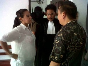 Kasus Sabu, Wanita Muda Asal Thailand Dituntut 20 Tahun Penjara di Manado