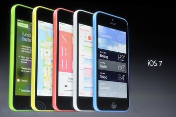     Untuk harga tanpa kontrak, Situs Apple Store Singapura menyebutkan iPhone 5C bisa dipesan mulai 13 September 2013 dengan harga SGD 849 (Rp 7,5 juta) untuk versi 16 GB, sedangkan versi 32 GB dijual SGD 988 (Rp 8,7 juta).