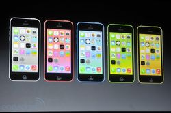 Warna-warni iPhone 5C dan 5S di September Ceria